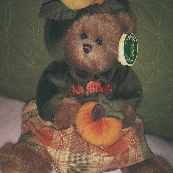 Bearington Bear - Picture 1 of 6